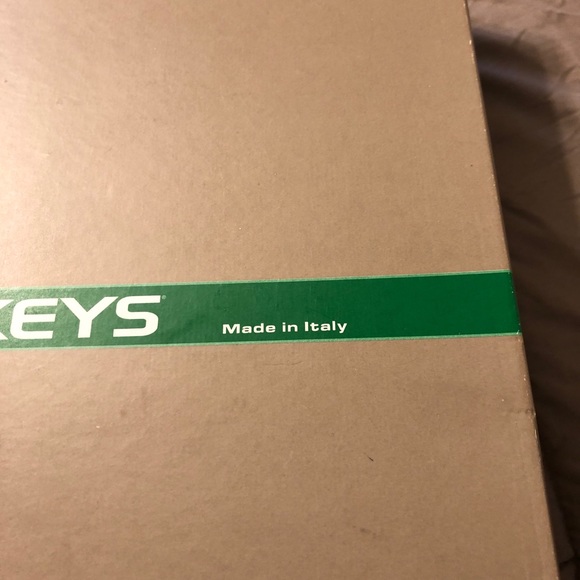 Italian Key Boots - Picture 3 of 6